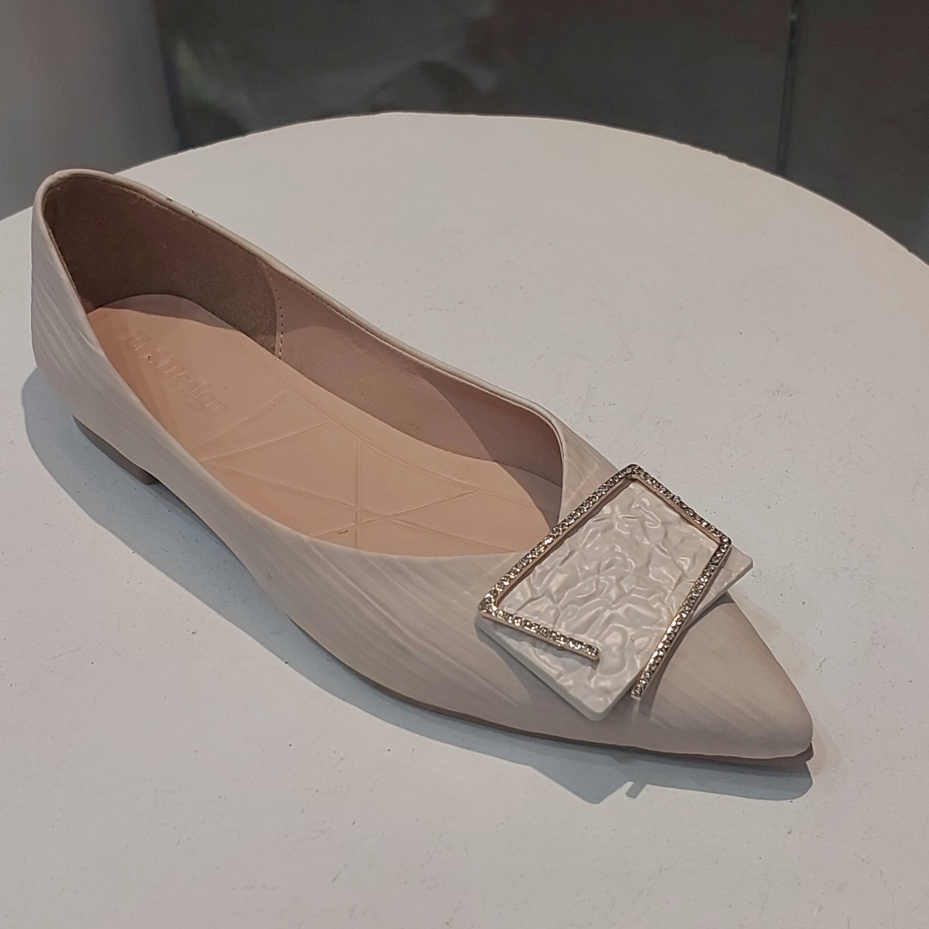 Women's shoes(square)